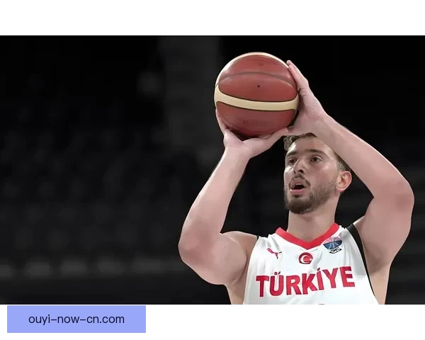 火箭四连客启程 KD透露退役计划 申京举动澄清不和传闻